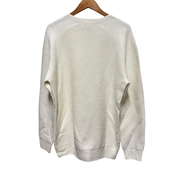 Uniqlo | Women's Cream Knit Crew Neck Sweater - Picture 6 of 9